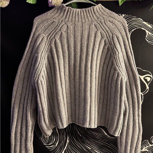 American Eagle Outfitters Gray Mockneck Sweater - Picture 3 of 5